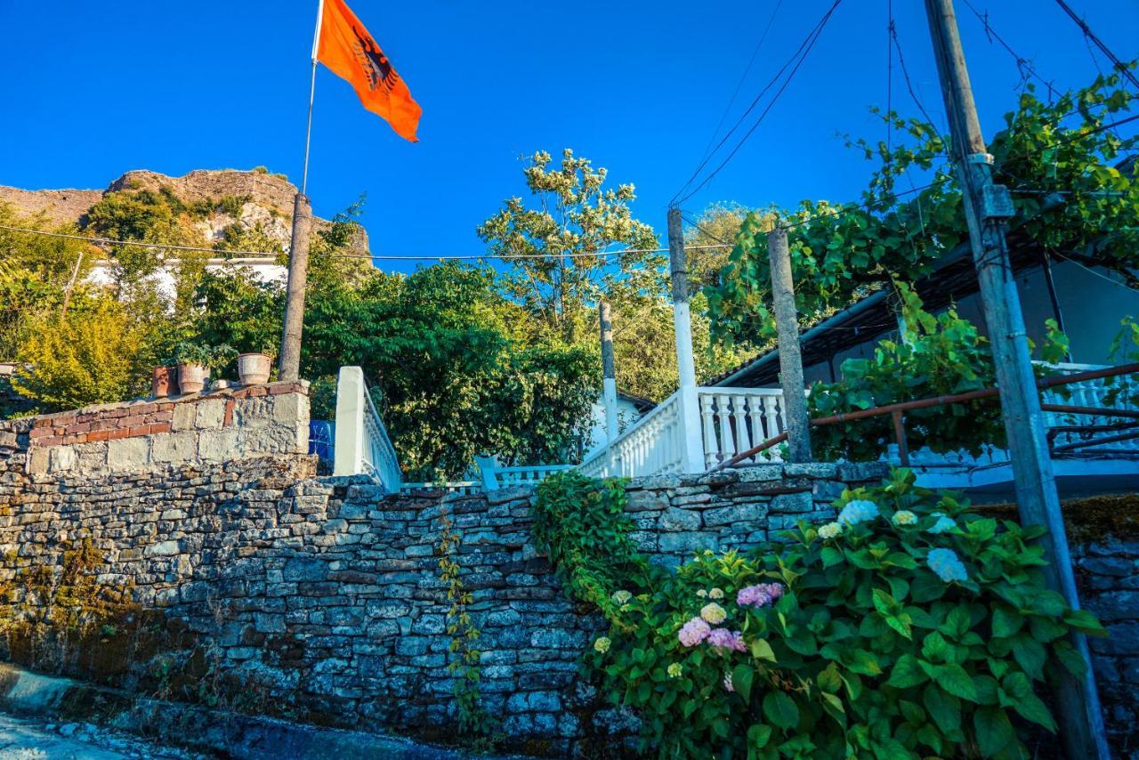 Hotel The Fir Gate Gjirokastra Zewnętrze zdjęcie